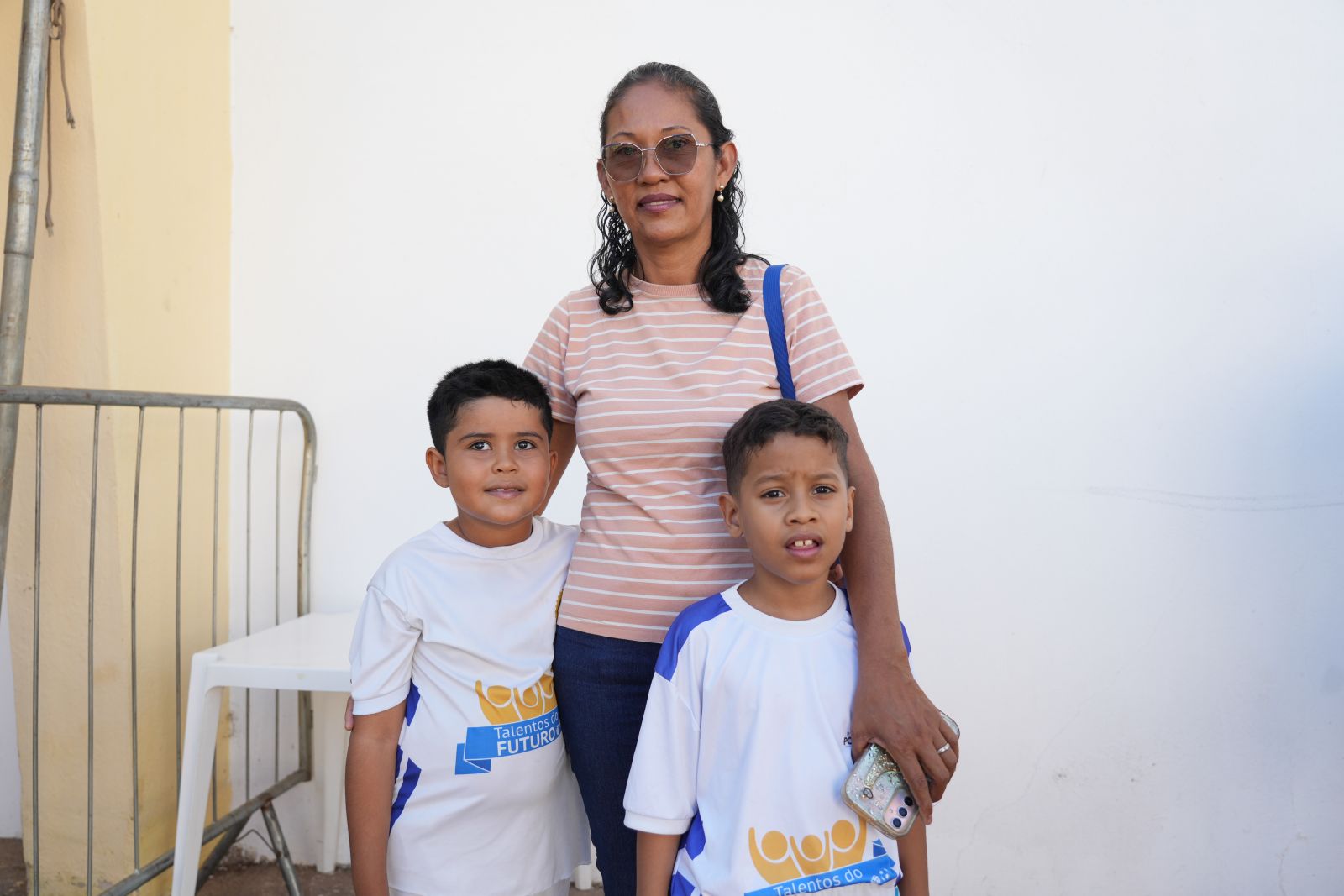 Alcineia Soares, mãe do pequeno Samuel Kauan, praticante de capoeira