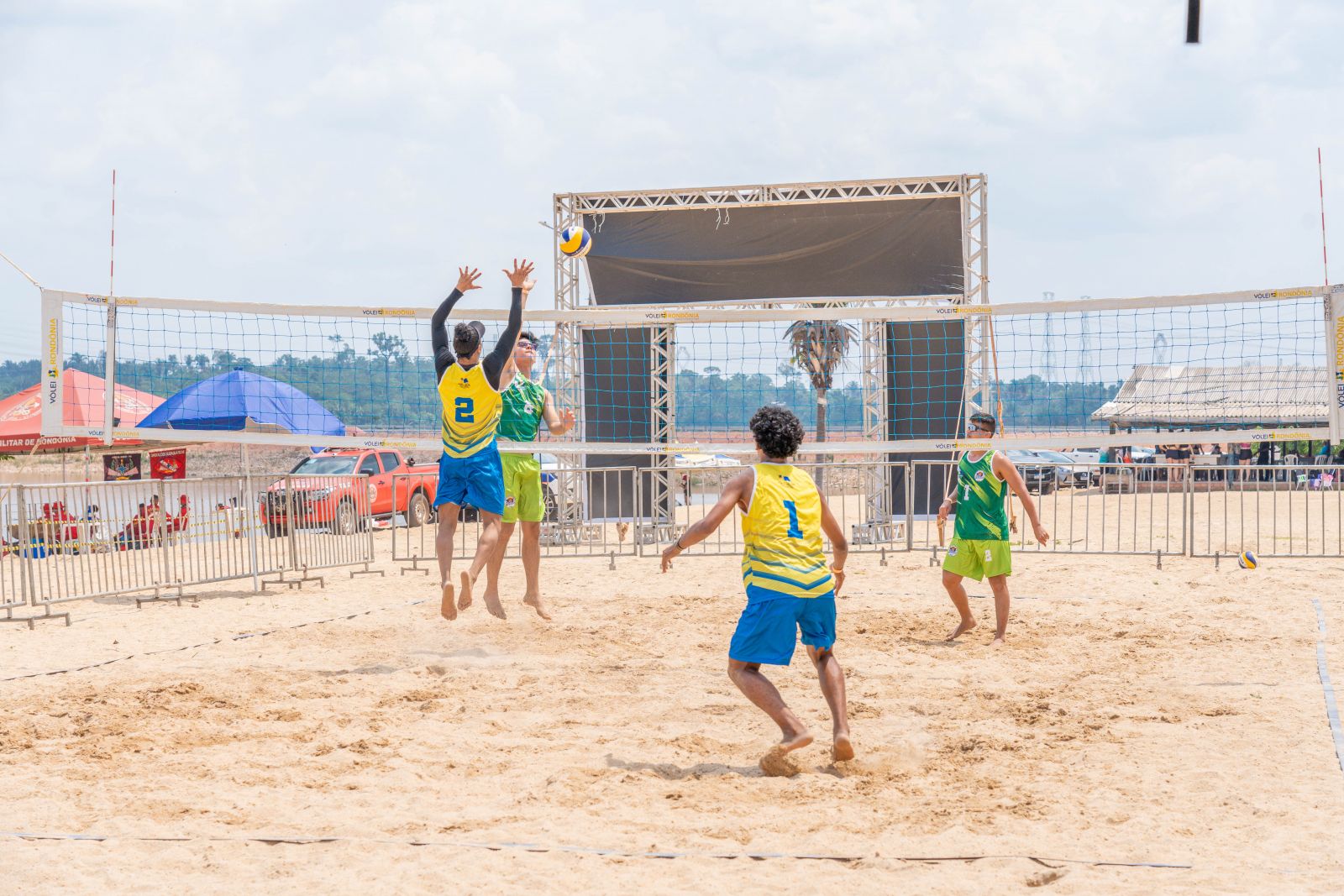 Circuito beach contou com a competição de beach tennis, vôlei de praia e futevôlei