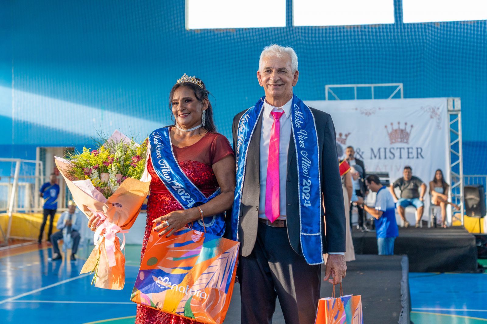 O par de vencedores ganhou a faixa e presentes pela vitória