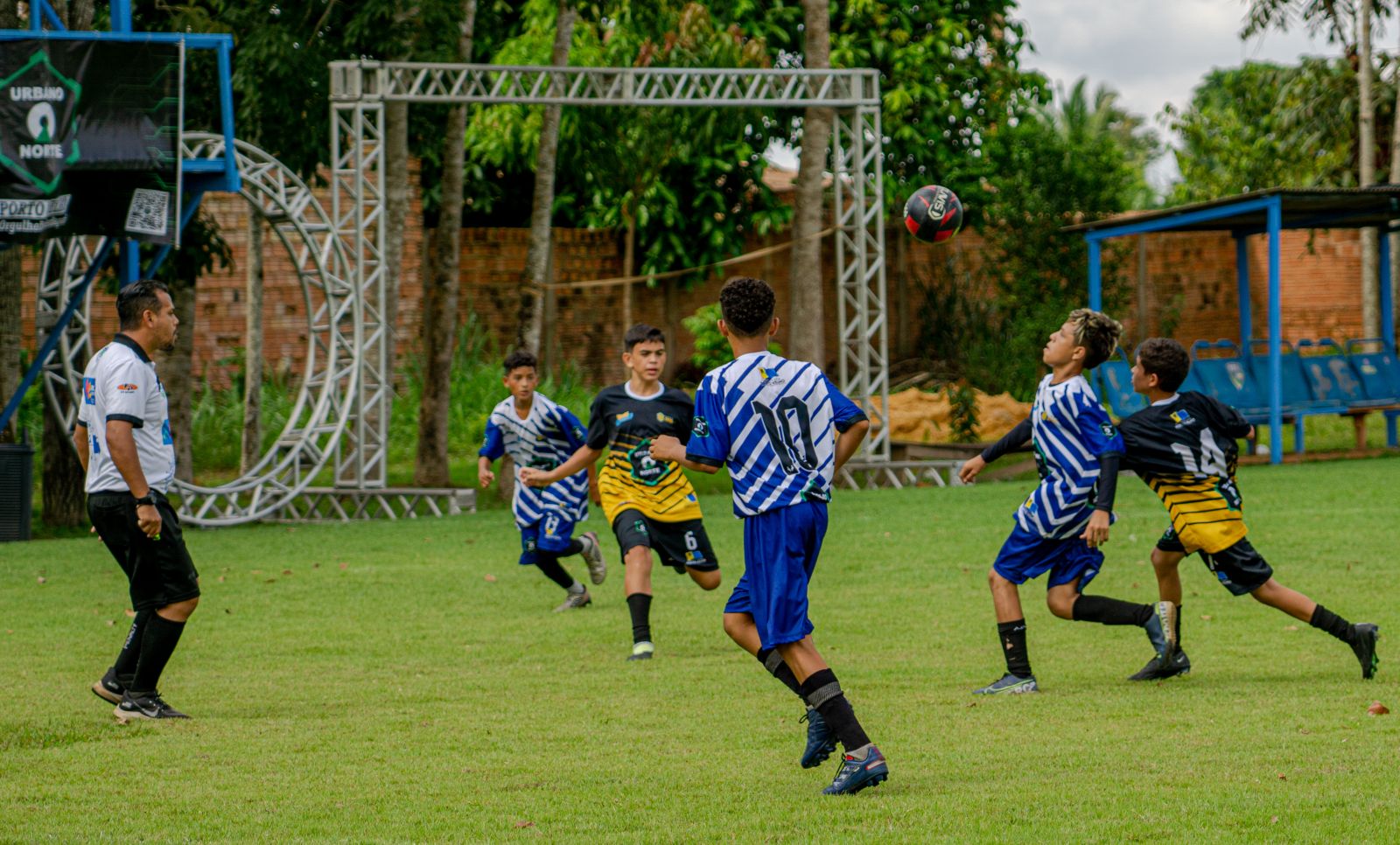 Participam 896 atletas do programa de iniciação esportiva Talentos do Futuro