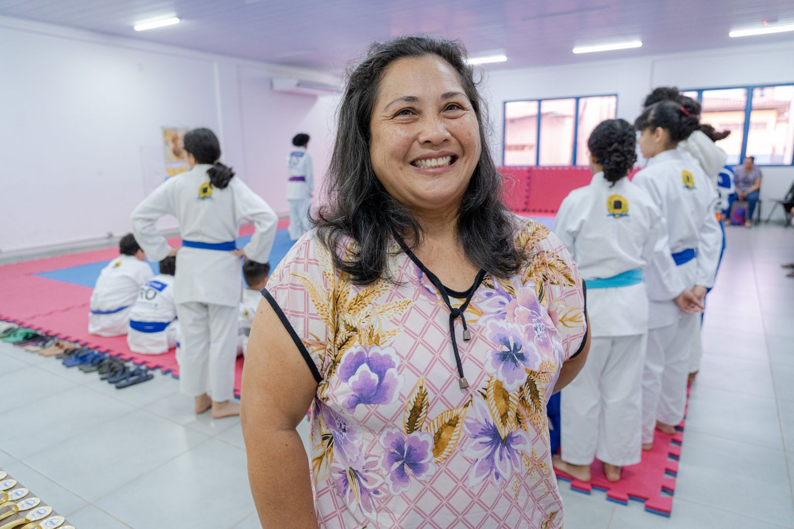 Alessandra Matsuo contou que tem duas filhas inscritas e conta a diferença que o esporte faz na vida das meninas