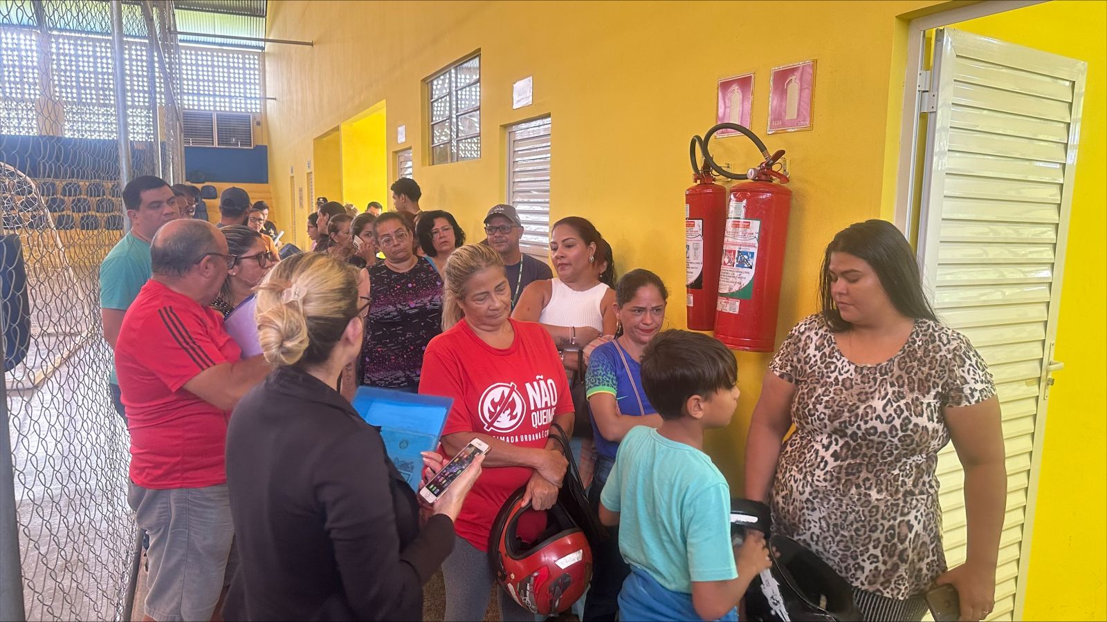 A escola de iniciação esportiva atende crianças e adolescentes de 5 a 17 anos