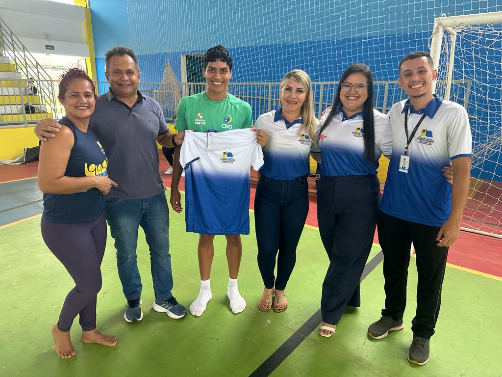 Willian Miranda com a equipe técnica da Semes